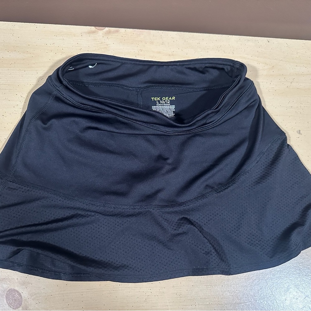 tek gear Black Athletic Skirt with Inner Shorts